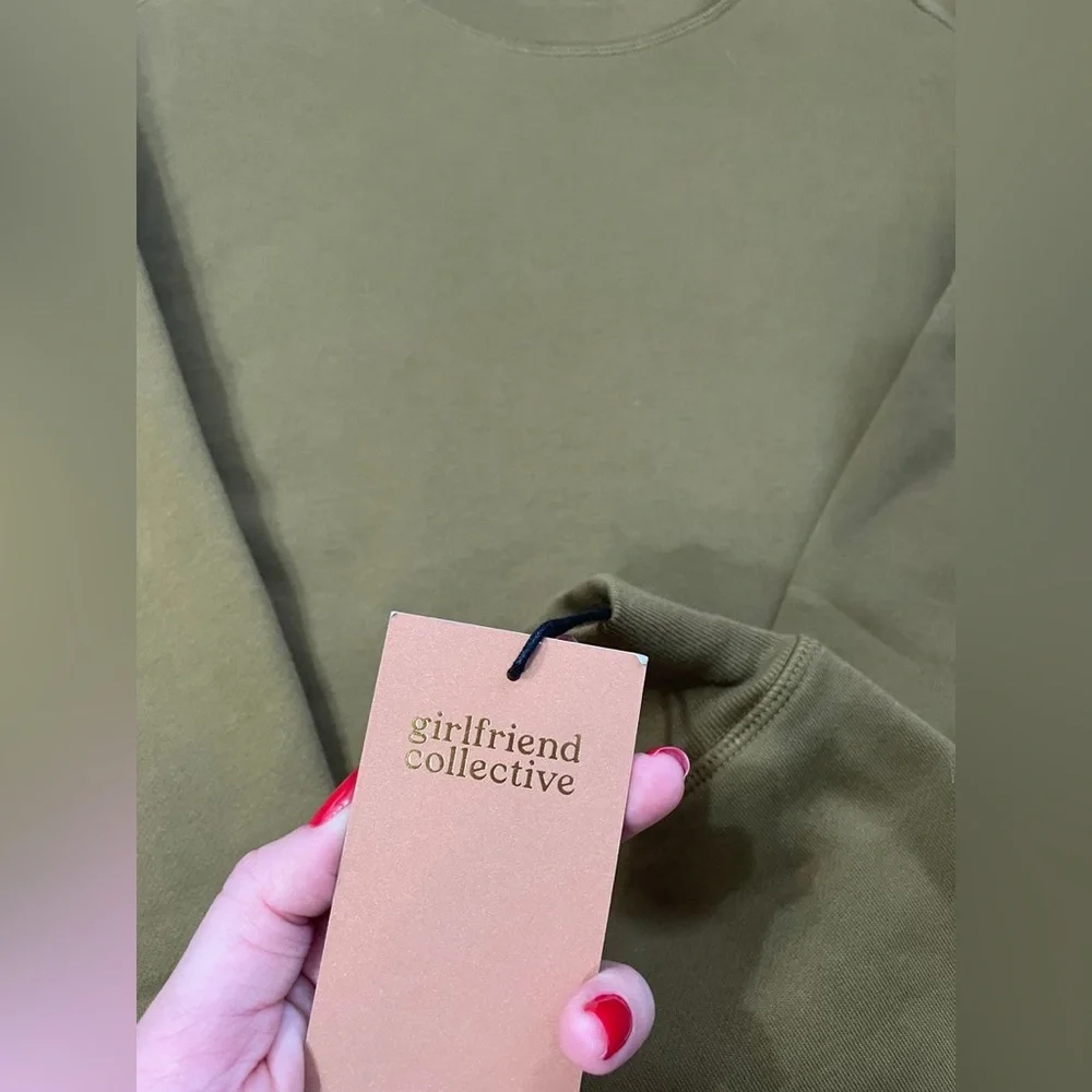 Girlfriend Collective Sweatshirt - Size 8, color: Thorn - Picture 4 of 6